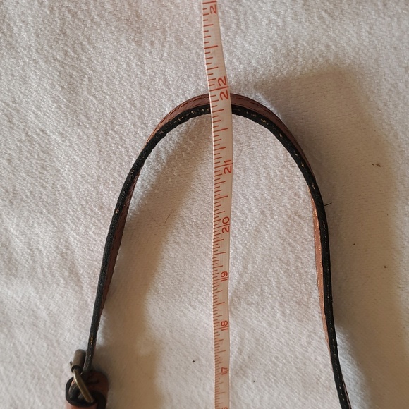 Patricia Nash Lanza Smooth Veg Tan Leather Studded Coin Crossbody Wristlet NWT - Picture 11 of 11